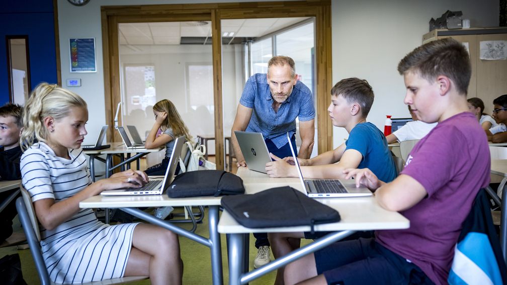 Nederlandse klassen zijn rumoerig, terwijl rust leidt tot betere leerprestaties