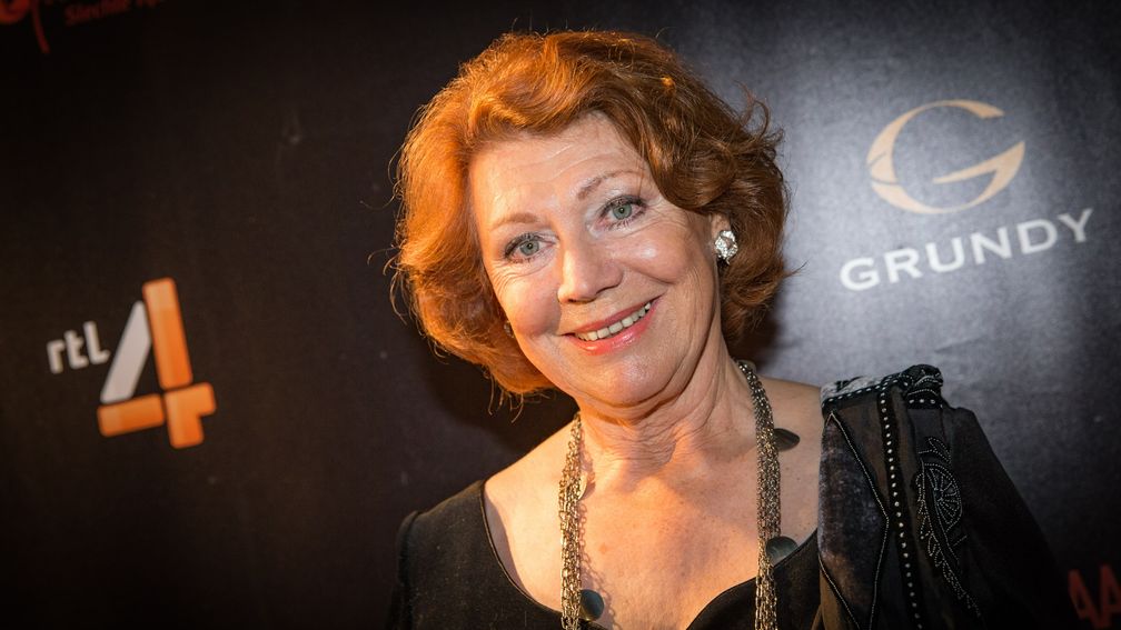 Actrice Bruni Heinke, Helen Helmink uit GTST, overleden op 84-jarige leeftijd