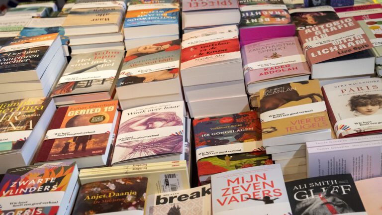 Boekenweek van start, leesvaardigheid jongeren blijft zorgenkindje