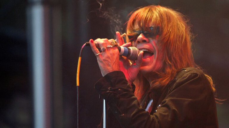 New York Dolls-zanger David Johansen overleden, vooral bekend van 'Hot Hot Hot'