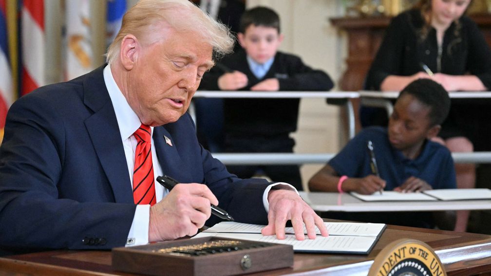 Trump wil ministerie van Onderwijs ontmantelen, tekent decreet