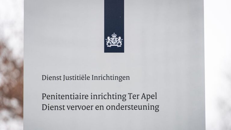 Gevangenismedewerker Ter Apel ontslagen vanwege relatie met gedetineerde