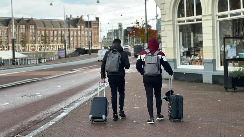 Amsterdam scherpt regels voor vakantieverhuur in deel van de stad verder aan