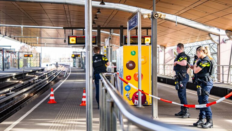 Politie arresteert 17-jarige jongen voor schietincident metro Schiedam