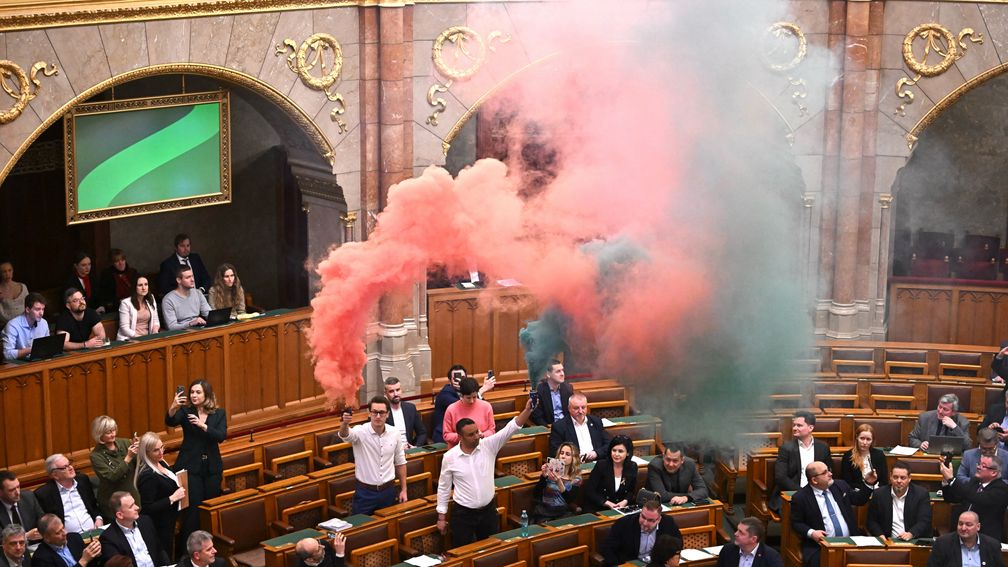 Hongarije neemt wet aan die Pride-mars verbiedt