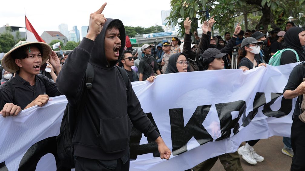 Indonesië neemt omstreden legerwet aan ondanks protesten