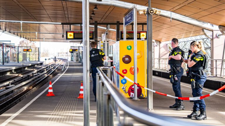 Geschoten in metro Schiedam, verdachte en gewonde nog spoorloos